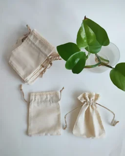 پاره ای لبه توری